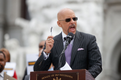 April 13, 2022: Senator Lindsey Williams Speaks at Toddlers to Tassels: A Rally to Fully & Fairly Fund Education.