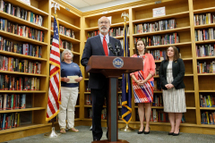 June 1, 2022: Senator Williams Joins Governor Wolf and Rep. Emily Kinkead at event supporting the American Rescue Plan funded PA Opportunity Program, which would send $2,000 checks to Pennsylvanians.