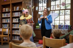 October 31, 2024: Sen. Lindsey Williams Hosts Story Time and Elevator Ribbon Cutting at Shaler North Hills Library.