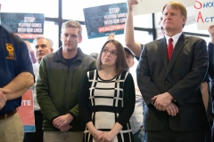 January 18, 2019: Sens.  Lindsey Williams and Jay Costa join TSA workers to rally against government shutdown.