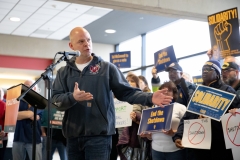 January 18, 2019: Sens.  Lindsey Williams and Jay Costa join TSA workers to rally against government shutdown.