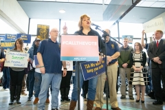 January 18, 2019: Sens.  Lindsey Williams and Jay Costa join TSA workers to rally against government shutdown.