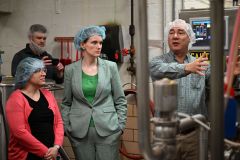 Senator Williams visits Turners Dairy Farm