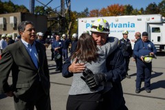 11 de octubre de 2022: La senadora Lindsey Williams celebra la formación del Equipo de Búsqueda y Rescate Urbano de Western PA