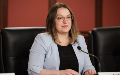 Senator Lindsey Williams’ Bill to Reduce Barriers to Career and Tech Ed Clears Education Committee